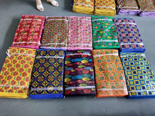 Eco-vriendelijke PP-achtige winkeltassen met gravure-printing Panton kleuren PP webbing handgrepen